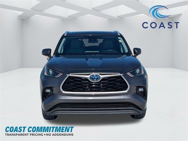 2022 Toyota Highlander Hybrid XLE