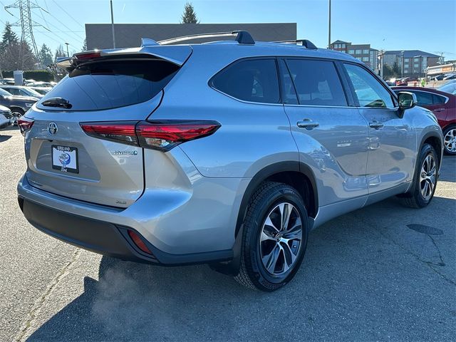 2022 Toyota Highlander Hybrid XLE