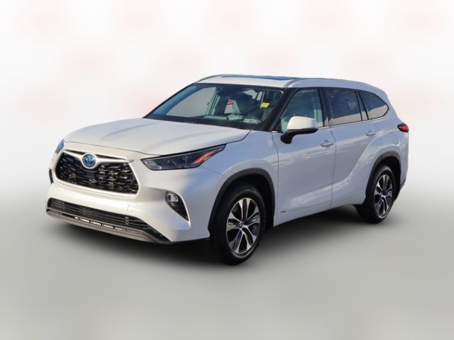 2022 Toyota Highlander Hybrid XLE