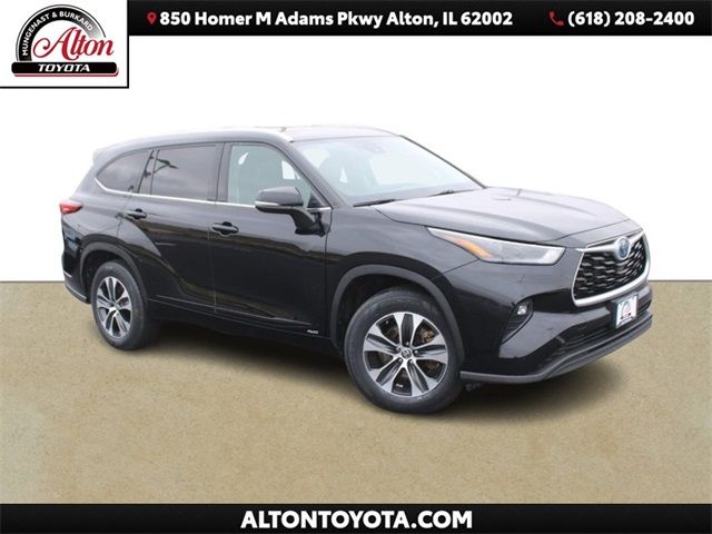 2022 Toyota Highlander Hybrid XLE