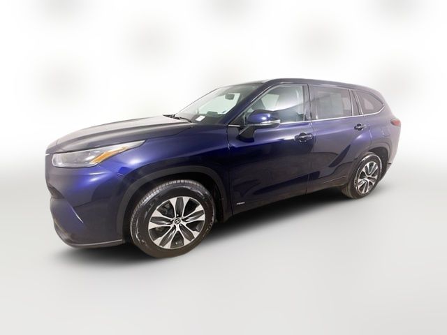 2022 Toyota Highlander Hybrid XLE