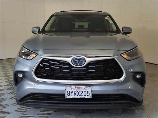 2022 Toyota Highlander Hybrid XLE