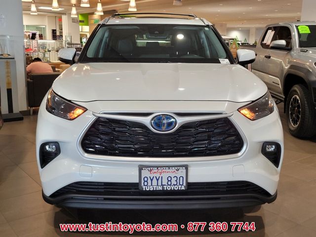 2022 Toyota Highlander Hybrid XLE