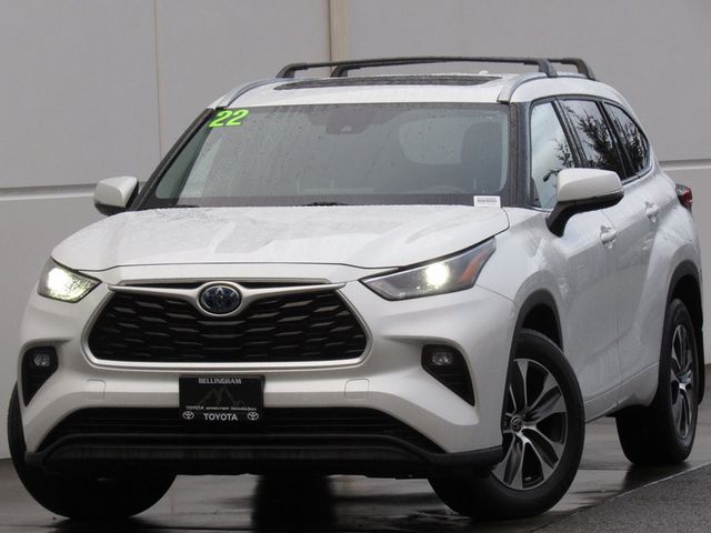 2022 Toyota Highlander Hybrid XLE