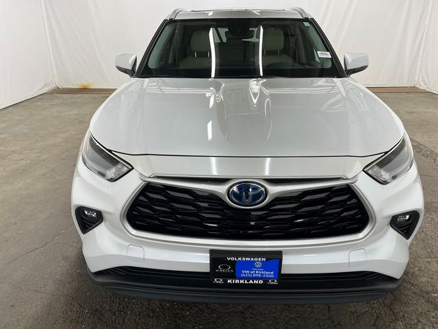 2022 Toyota Highlander Hybrid XLE