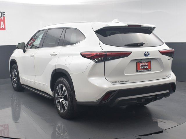 2022 Toyota Highlander Hybrid XLE