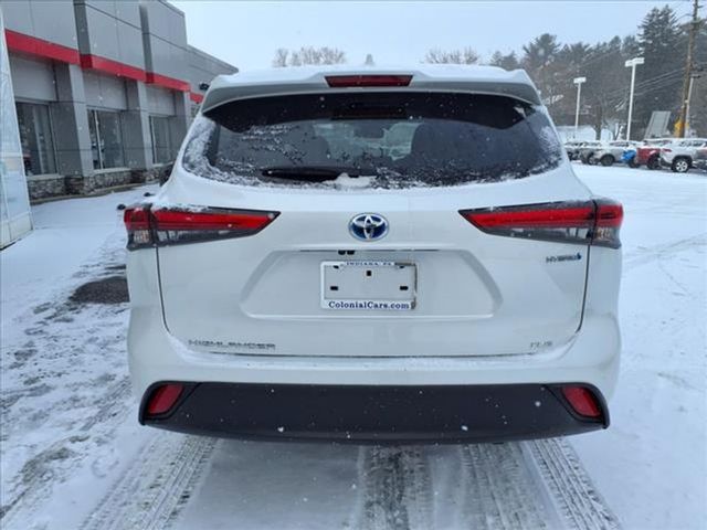 2022 Toyota Highlander Hybrid Bronze Edition