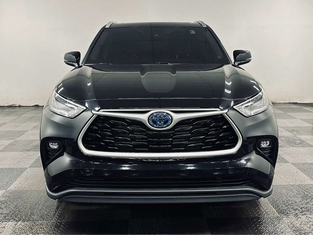 2022 Toyota Highlander Hybrid Bronze Edition