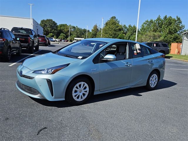 2022 Toyota Prius LE