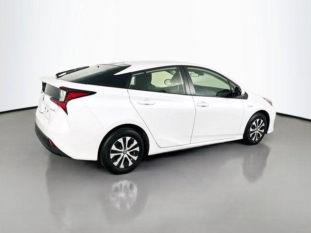 2022 Toyota Prius LE