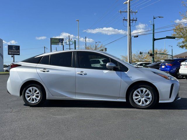 2022 Toyota Prius LE