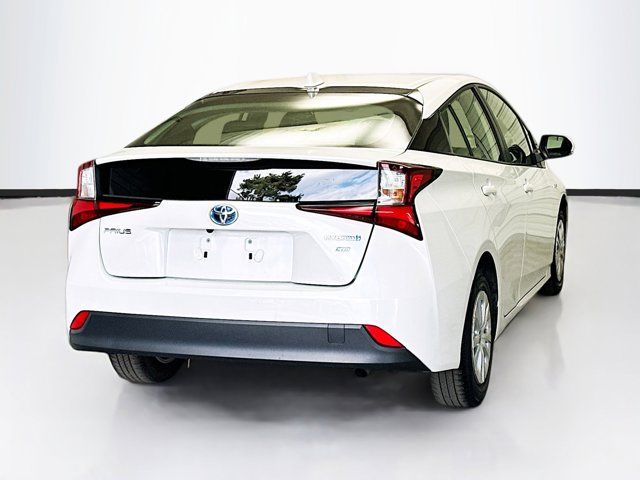 2022 Toyota Prius L Eco