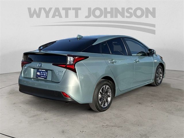 2022 Toyota Prius L Eco