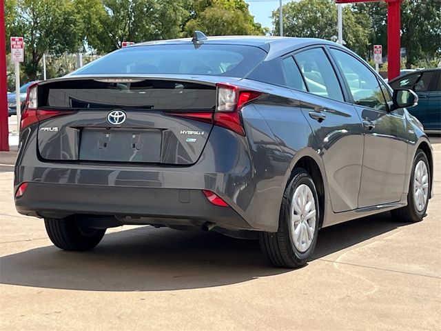 2022 Toyota Prius L Eco