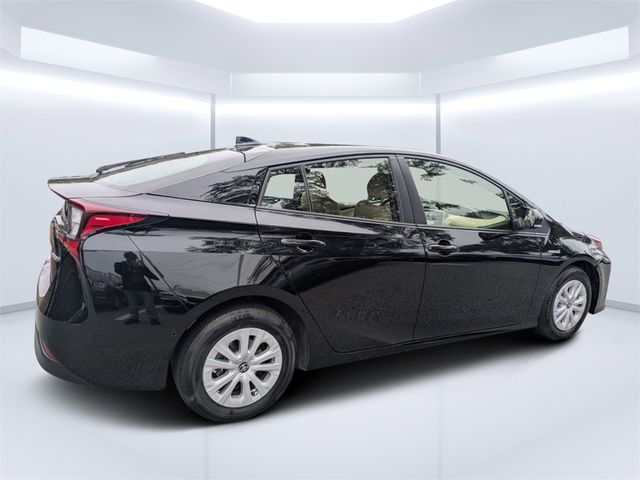 2022 Toyota Prius LE