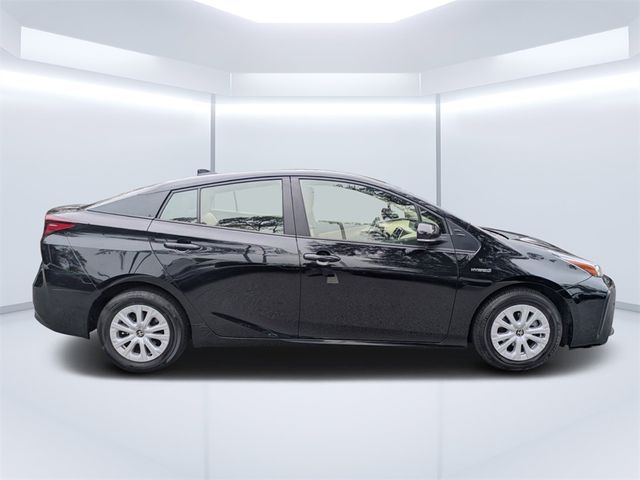 2022 Toyota Prius LE