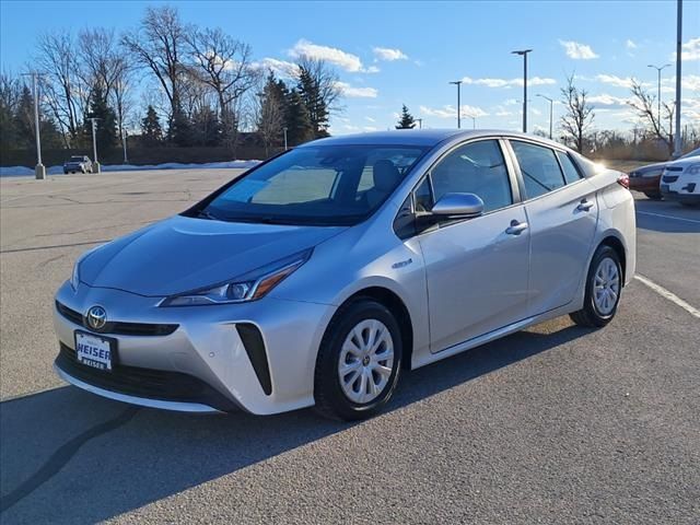 2022 Toyota Prius L Eco