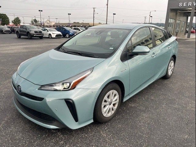 2022 Toyota Prius LE