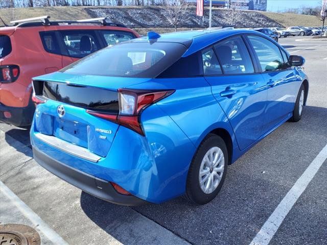 2022 Toyota Prius L Eco