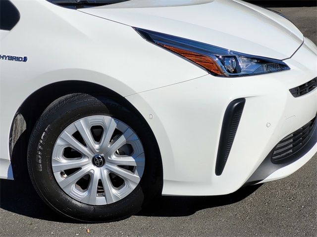 2022 Toyota Prius L Eco