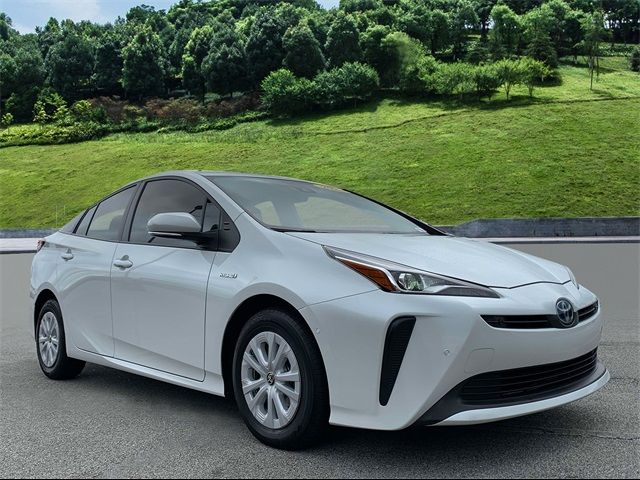 2022 Toyota Prius LE