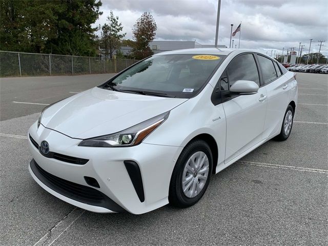 2022 Toyota Prius LE