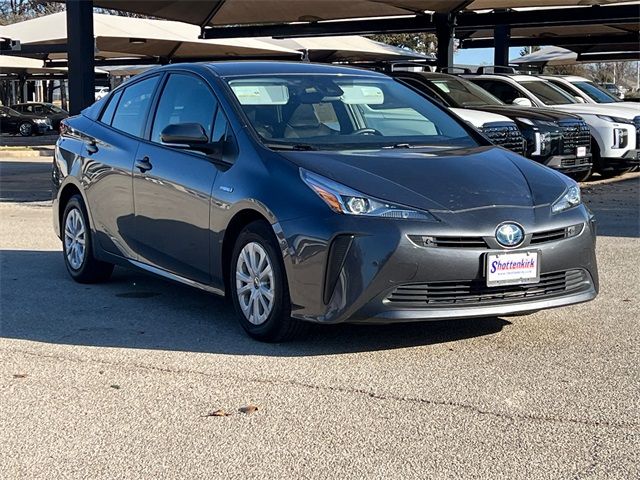 2022 Toyota Prius L Eco