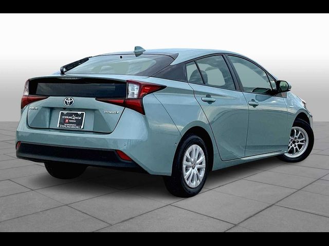 2022 Toyota Prius LE