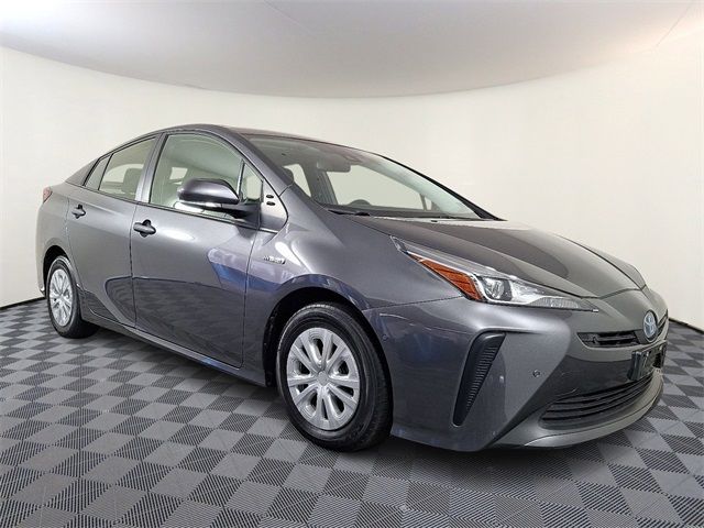 2022 Toyota Prius LE