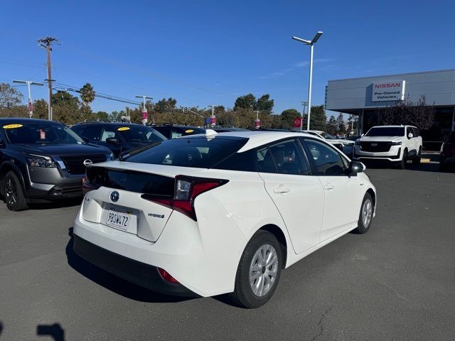 2022 Toyota Prius LE