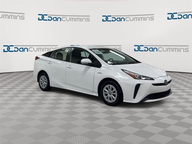 2022 Toyota Prius LE