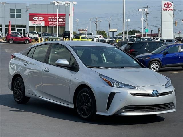 2022 Toyota Prius LE