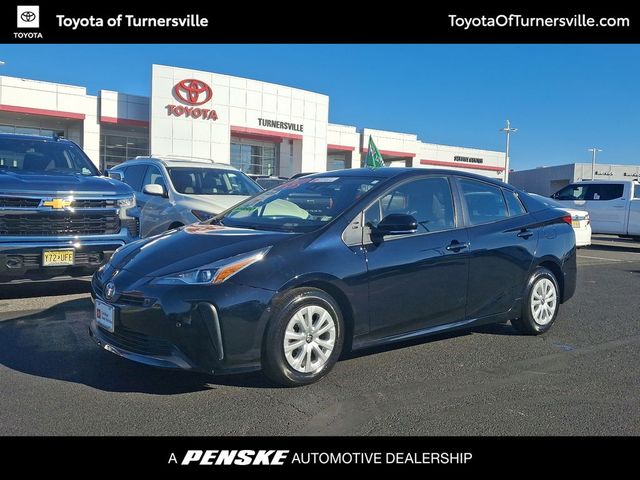 2022 Toyota Prius LE