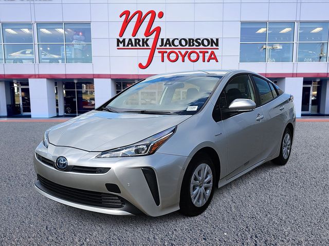 2022 Toyota Prius LE