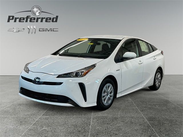 2022 Toyota Prius LE