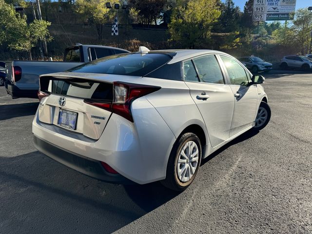 2022 Toyota Prius LE