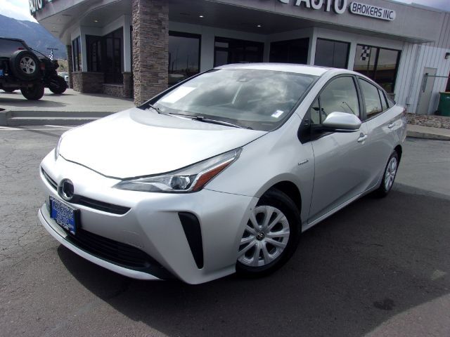 2022 Toyota Prius LE