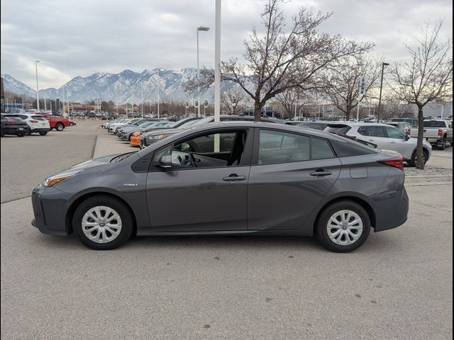 2022 Toyota Prius LE