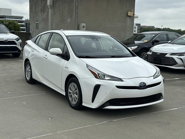 2022 Toyota Prius LE