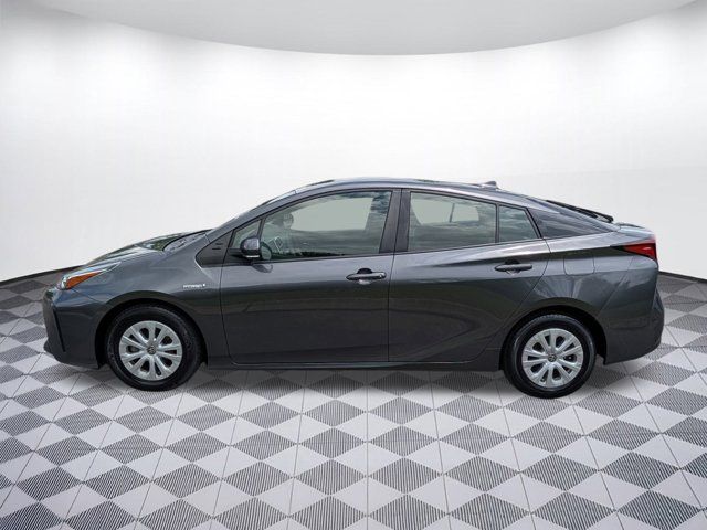 2022 Toyota Prius LE
