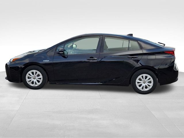 2022 Toyota Prius LE