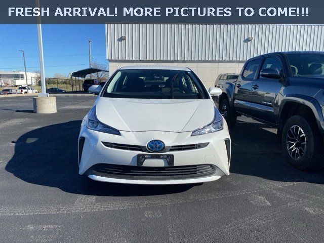 2022 Toyota Prius LE