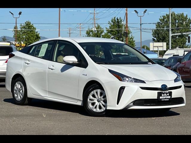 2022 Toyota Prius LE