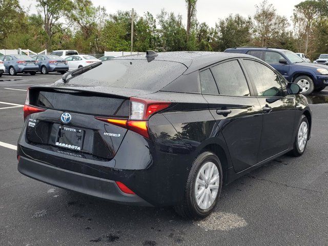 2022 Toyota Prius LE