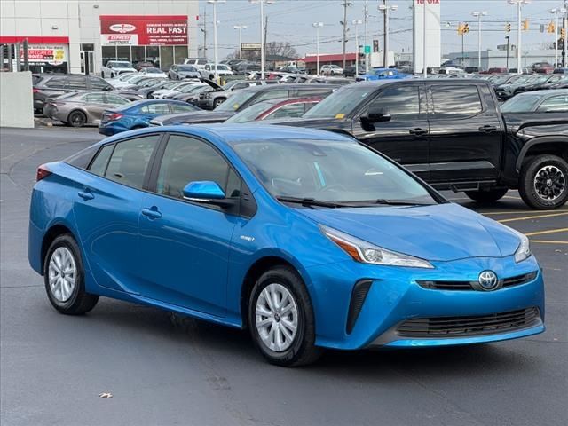 2022 Toyota Prius LE