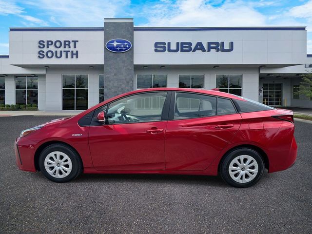 2022 Toyota Prius LE