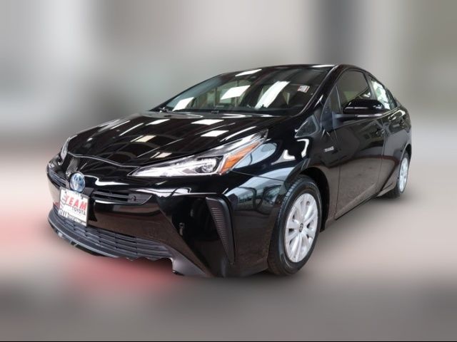 2022 Toyota Prius LE