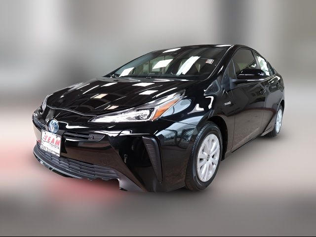 2022 Toyota Prius LE