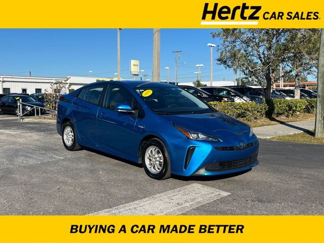 2022 Toyota Prius LE