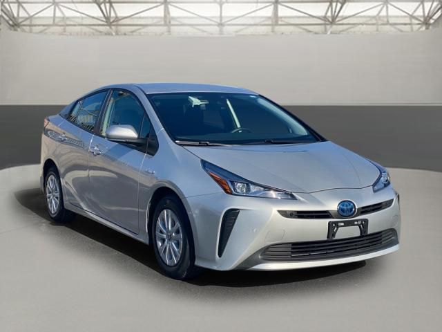 2022 Toyota Prius LE